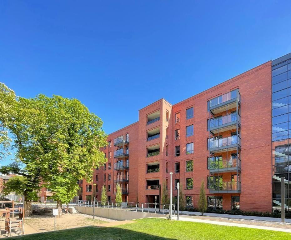 Scala & Parking & Dining Services #gdansk By Acznowy *